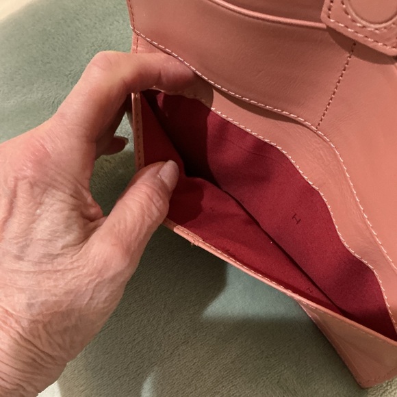 Hammitt Women's 110 wallet in pink sand - Picture 6 of 14